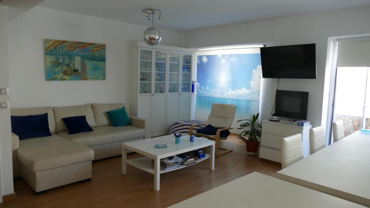 Piso En Santa Cristina, A 150 M De La Playa Apartment Oleiros Exterior photo